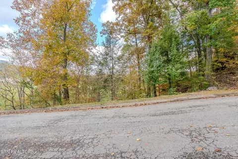 lot5 Mountain Lodge Way, Sevierville, TN 37862