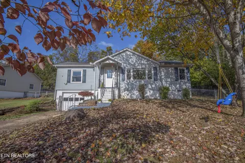 607 Victor Dr, Knoxville, TN 37912