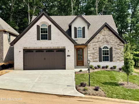 9932 Rio Bravo Ln, Knoxville, TN 37922