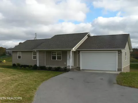 110 Cartwright Cir, Tazewell, TN 37879