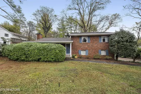 1212 April Dr, Knoxville, TN 37919