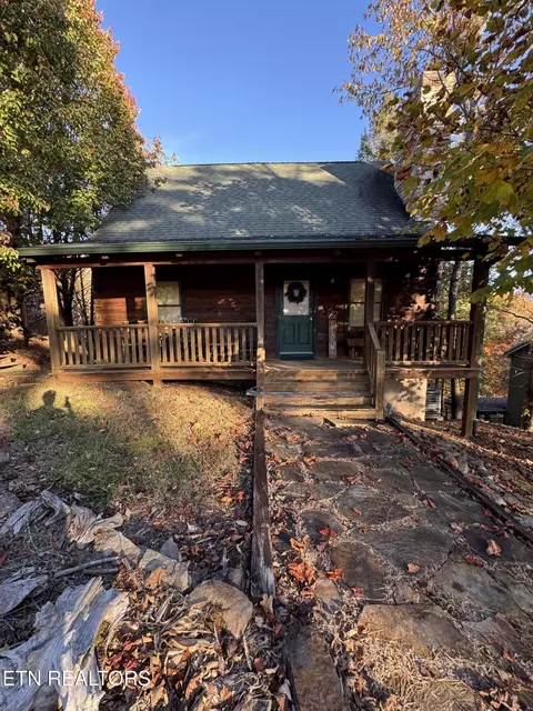 124 Cutter Gap Rd, Townsend, TN 37882