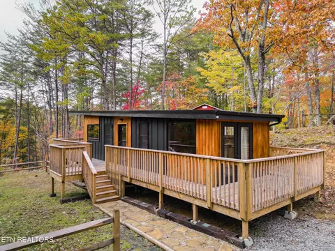 4167 Chamberlain Ln, Sevierville, TN 37862
