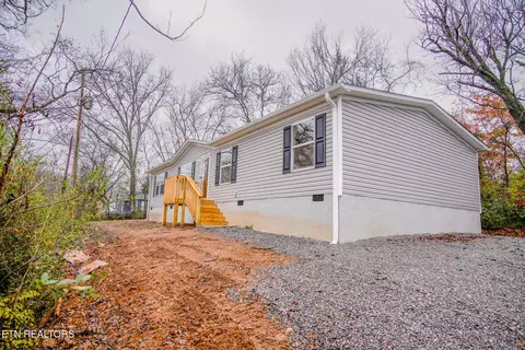 1323 Spruce Dr, Knoxville, TN 37920