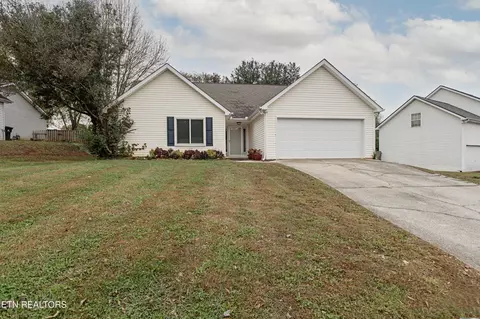 1423 Carrie Belle Dr, Knoxville, TN 37912