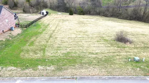 930 Carter Springs Dr, Maryville, TN 37801