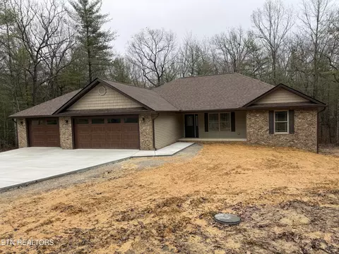 183 Natchez Cir, Crossville, TN 38558