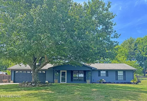 3633 Southfork Pl, Maryville, TN 37801
