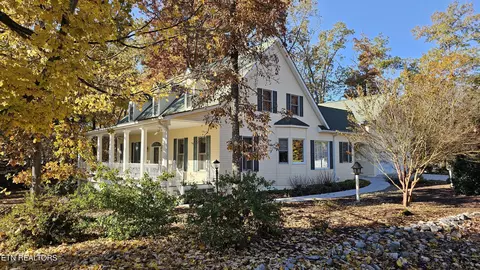 302 Oostanali Cir, Loudon, TN 37774