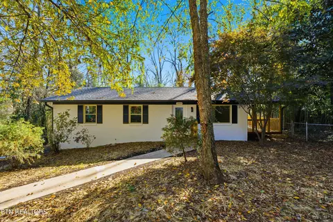 2416 Alberta Dr, Knoxville, TN 37920