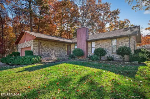 112 Shore Ln, Crossville, TN 38558