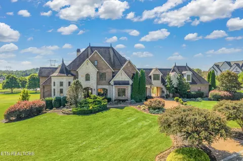 203 Lake Forest Way, Louisville, TN 37777
