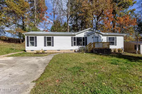 142 Tori Kait Ln, Powell, TN 37849