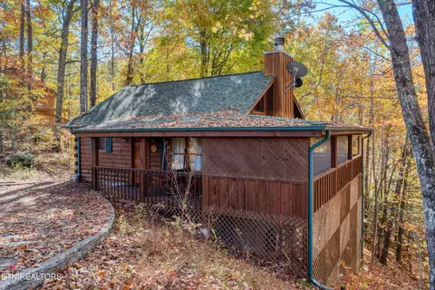 1552 Sky View Dr, Sevierville, TN 37876