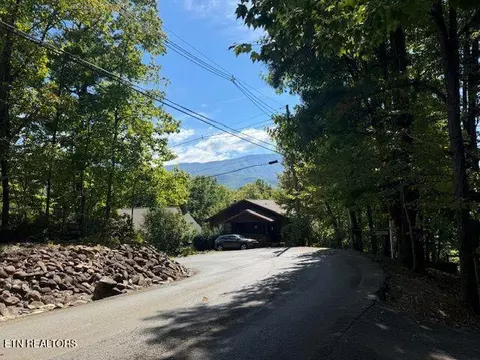 lot17 Deer Path Ln, Gatlinburg, TN 37738