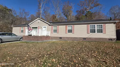 236 Loggers Ln, Clinton, TN 37716