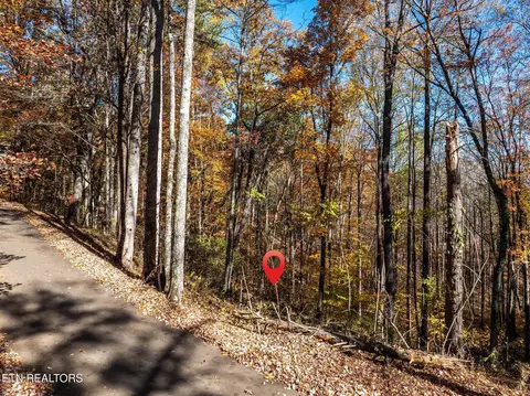 1032 Deep Hollow Rd, Gatlinburg, TN 37738