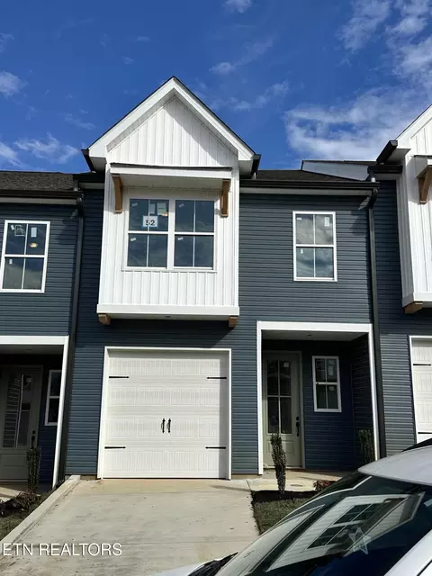 1726 Lateglow Way, Knoxville, TN 37931