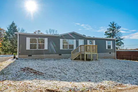 123 Friendship Ln, Rockwood, TN 37854