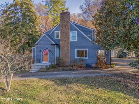 2624 Delrose Dr, Knoxville, TN 37914