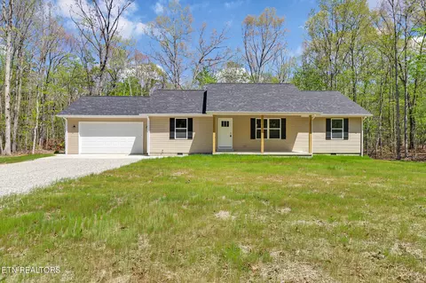 133 Jay Loop, Jamestown, TN 38556