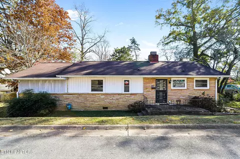 103 Glendale Ln, Oak Ridge, TN 37830