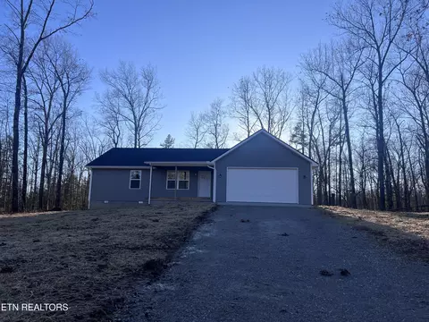512 St Anthony Dr, Jamestown, TN 38556