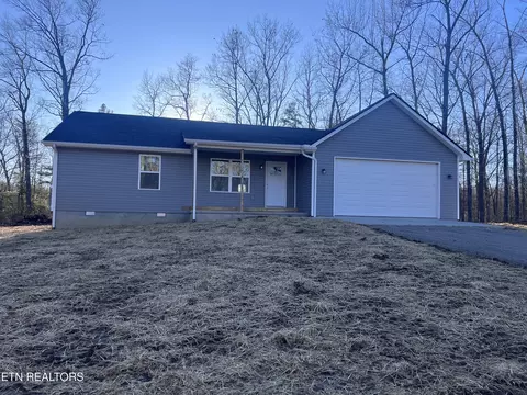512 St Anthony Dr, Jamestown, TN 38556