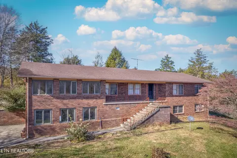 228 Mccarter Ln, Cumberland Gap, TN 37724