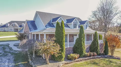 102 Tanasee Ct, Maryville, TN 37801