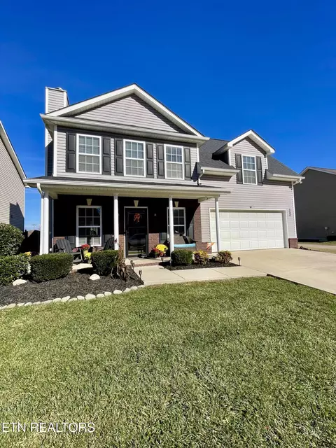 6916 Holliday Park Ln, Knoxville, TN 37918