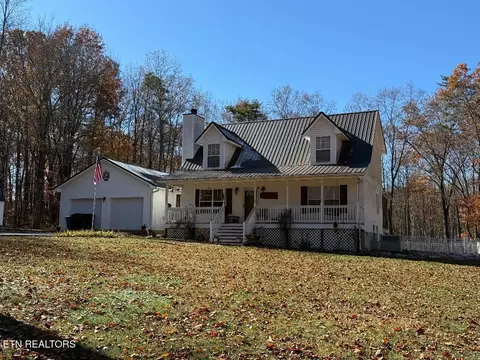 77 Fawn Ln, Graysville, TN 37338