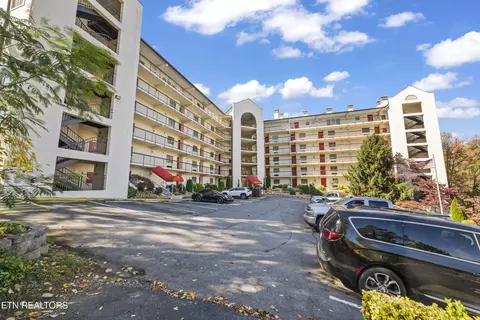 102 Baskins Creek Byp #106, Gatlinburg, TN 37738