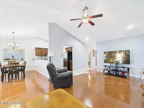 156 Stonefield Dr, Harrogate, TN 37752 photo 7