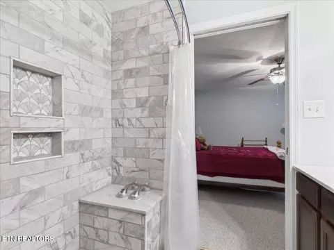 156 Stonefield Dr, Harrogate, TN 37752 photo 13