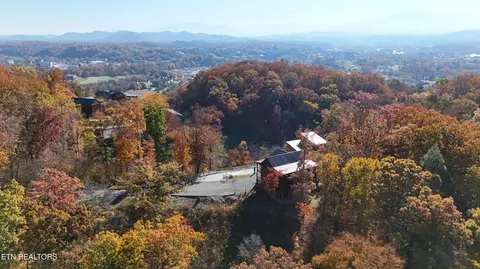 Hawks Nest Way, Sevierville, TN 37862
