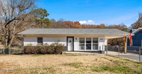 8520 Heiskell Rd, Powell, TN 37849
