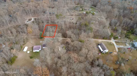 8 Tresa St, Crossville, TN 38572