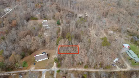 11 Tresa St, Crossville, TN 38572