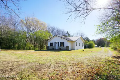 182 County Road 900, Etowah, TN 37331