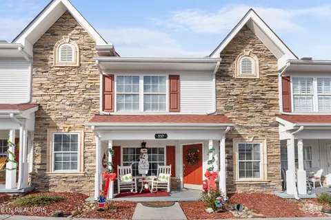 537 Orchard Valley Way, Pigeon Forge, TN 37862
