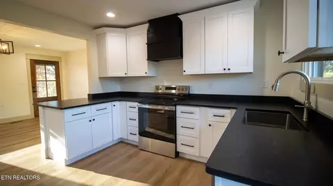 Kitchen - 1437 Beacon Rd, Talbott, TN 37877 photo 3 of 3