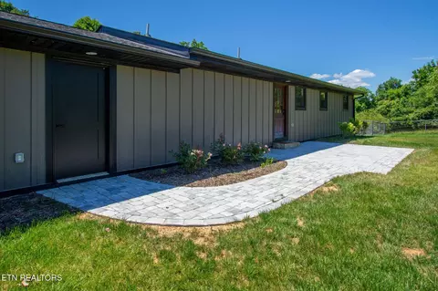 Exterior - 1437 Beacon Rd, Talbott, TN 37877 photo 6 of 8