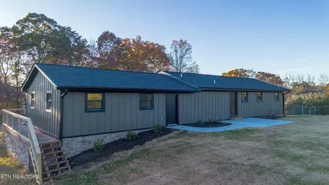 Exterior - 1437 Beacon Rd, Talbott, TN 37877 photo 2 of 3