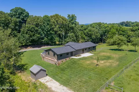 Exterior - 1437 Beacon Rd, Talbott, TN 37877 photo 7 of 8