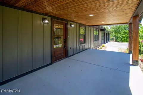 Exterior - 1437 Beacon Rd, Talbott, TN 37877 photo 2 of 8