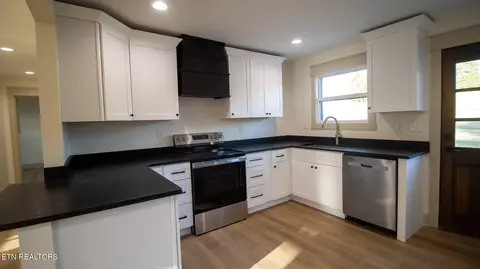 Kitchen - 1437 Beacon Rd, Talbott, TN 37877 photo 1 of 3