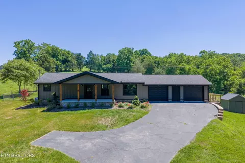 Exterior - 1437 Beacon Rd, Talbott, TN 37877 photo 4 of 8