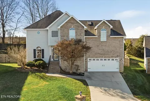 3343 Franklin Creek Ln, Knoxville, TN 37931
