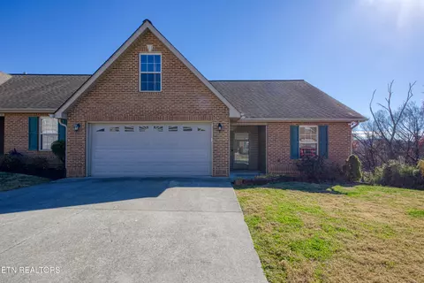 5912 Pebble Run Way, Knoxville, TN 37918